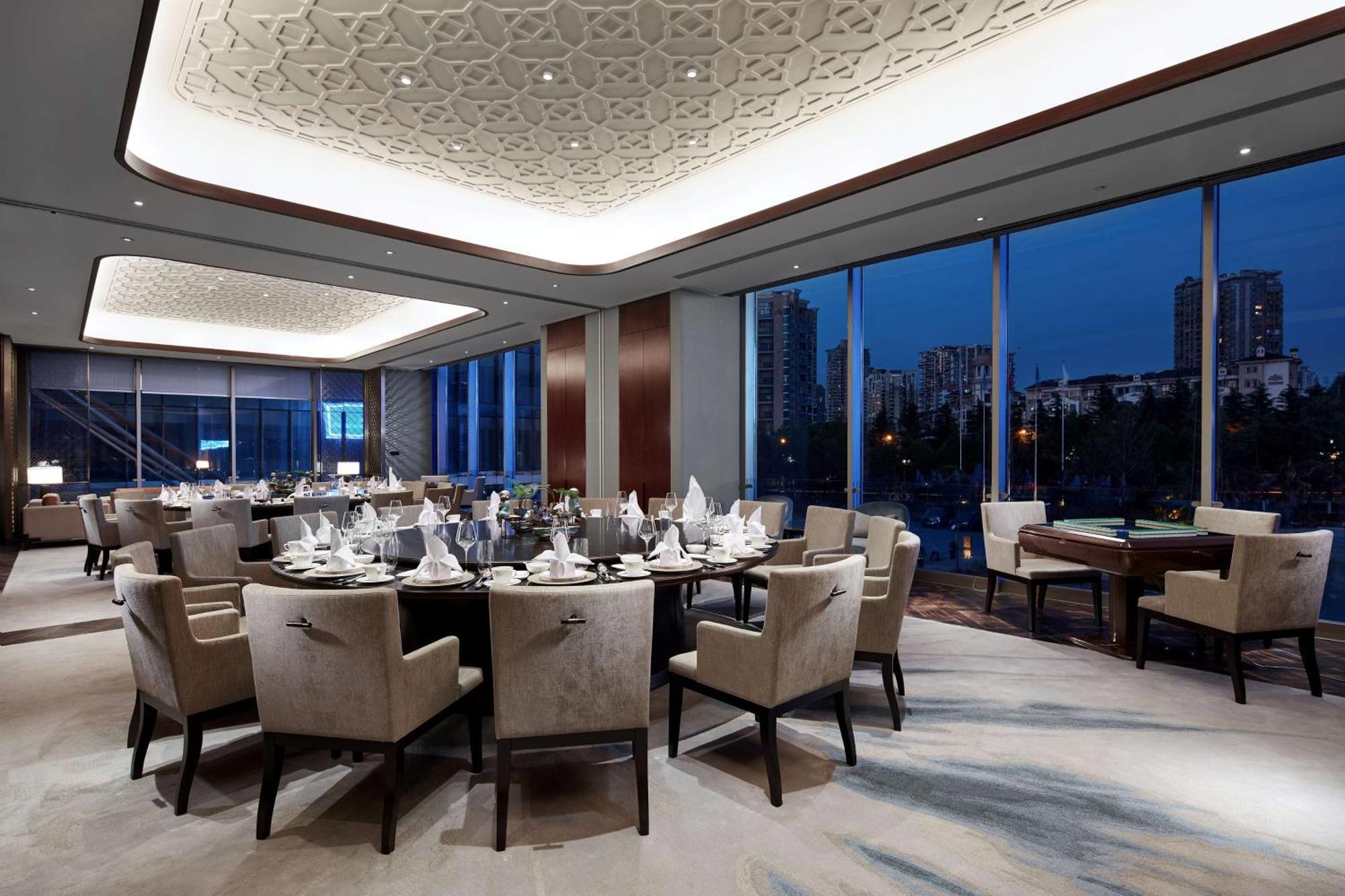Hilton Guiyang Hotel Guiyang  Exterior photo