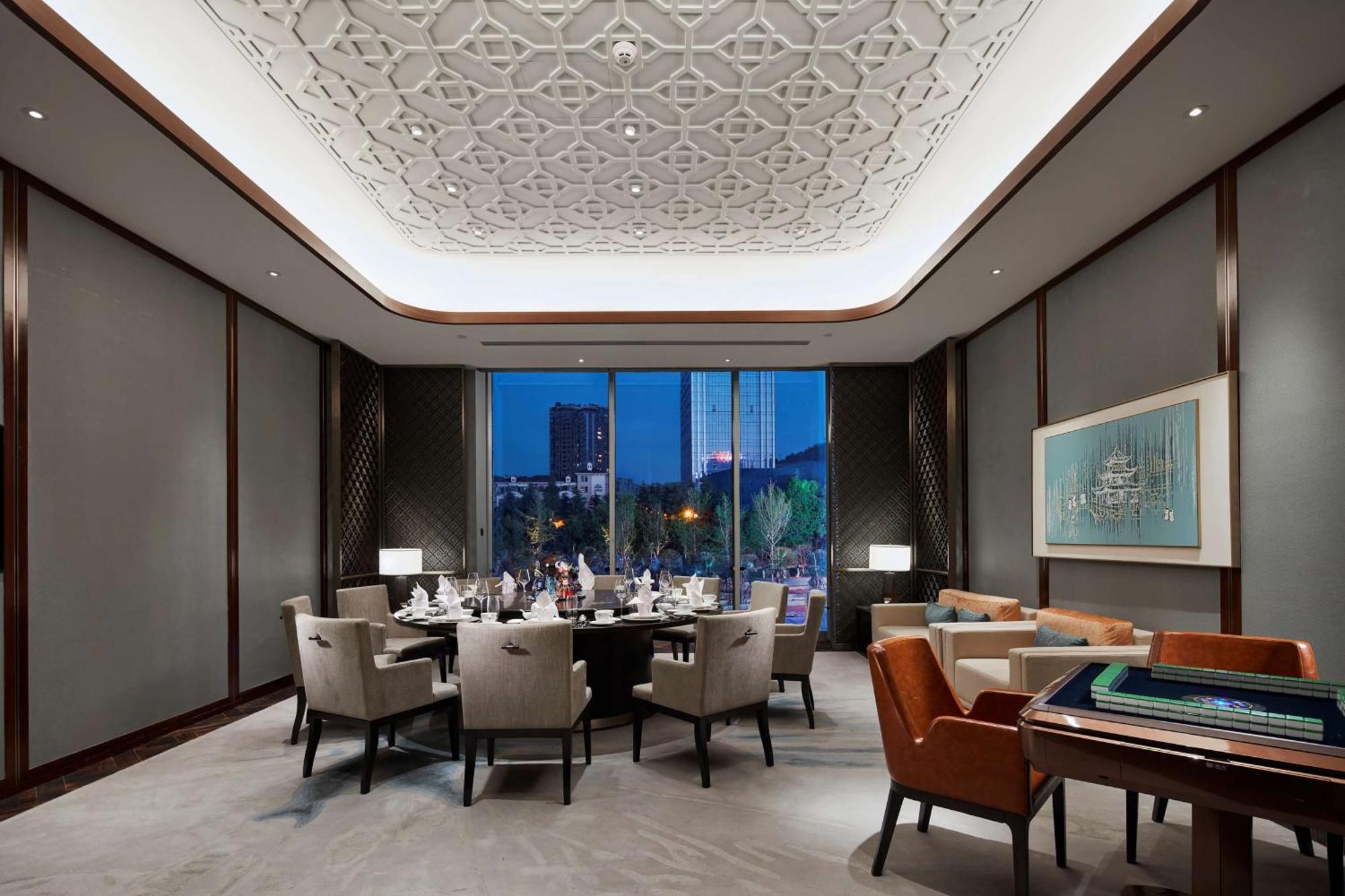 Hilton Guiyang Hotel Guiyang  Exterior photo